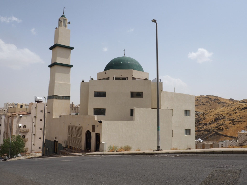 Snapshots: The Neighborhood Mosques of Al Hamra District